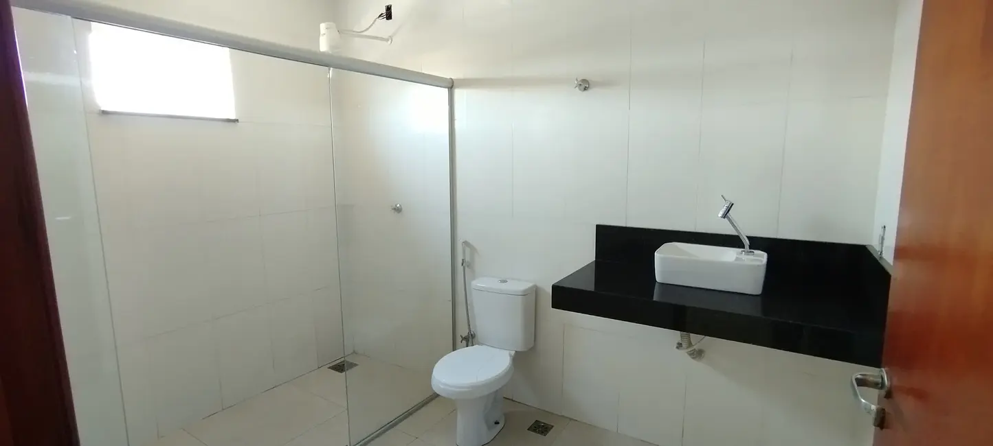 Foto 3 de Sobrado com 5 quartos à venda, 214m2 em Jardim Petrópolis, Goiania - GO