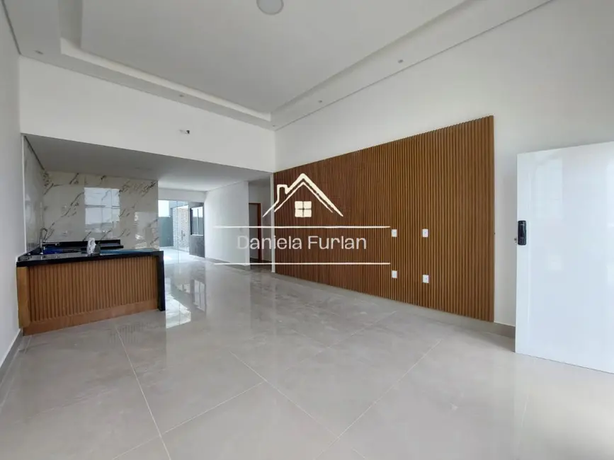 Casa de Condomínio com 3 quartos à venda, 115m2 em Cajuru do Sul, Sorocaba - SP - imagem 1 Foto 1 de Casa de Condomínio com 3 quartos à venda, 115m2 em Cajuru do Sul, Sorocaba - SP