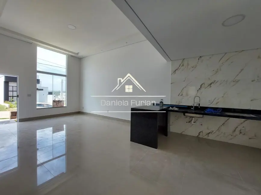 Casa de Condomínio com 3 quartos à venda, 115m2 em Cajuru do Sul, Sorocaba - SP - imagem 6 Foto 6 de Casa de Condomínio com 3 quartos à venda, 115m2 em Cajuru do Sul, Sorocaba - SP