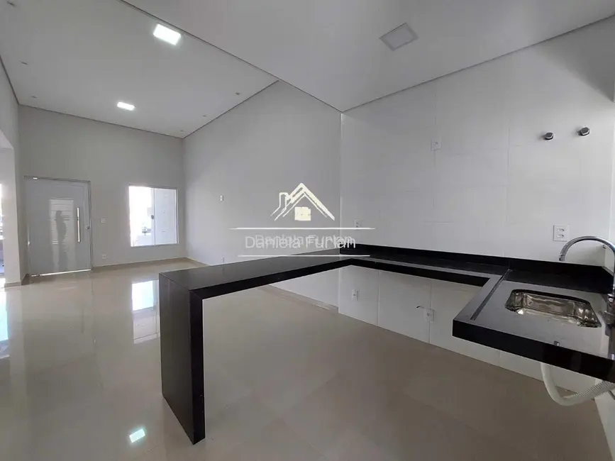 Casa de Condomínio com 3 quartos à venda, 111m2 em Cajuru do Sul, Sorocaba - SP - imagem 4 Foto 4 de Casa de Condomínio com 3 quartos à venda, 111m2 em Cajuru do Sul, Sorocaba - SP