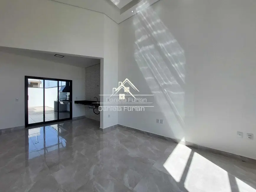 Casa de Condomínio com 3 quartos à venda, 103m2 em Cajuru do Sul, Sorocaba - SP - imagem 3 Foto 3 de Casa de Condomínio com 3 quartos à venda, 103m2 em Cajuru do Sul, Sorocaba - SP
