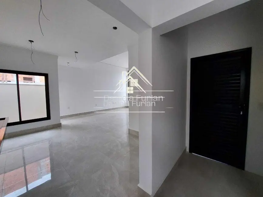 Casa de Condomínio com 3 quartos à venda, 112m2 em Cajuru do Sul, Sorocaba - SP - imagem 5 Foto 5 de Casa de Condomínio com 3 quartos à venda, 112m2 em Cajuru do Sul, Sorocaba - SP