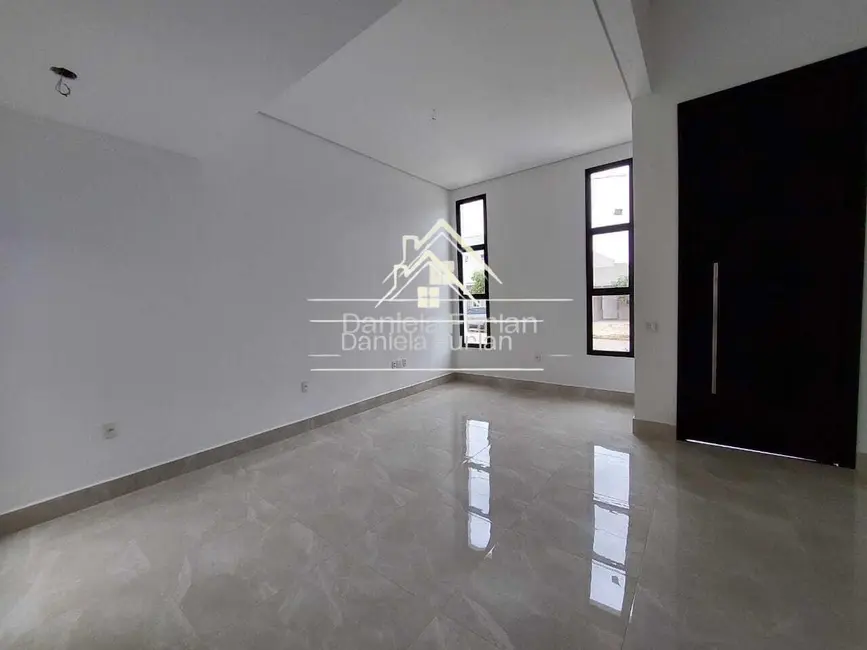 Casa de Condomínio com 3 quartos à venda, 112m2 em Cajuru do Sul, Sorocaba - SP - imagem 3 Foto 3 de Casa de Condomínio com 3 quartos à venda, 112m2 em Cajuru do Sul, Sorocaba - SP