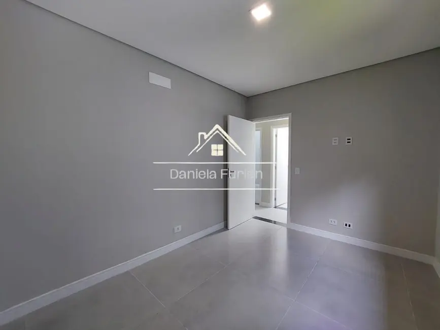 Casa de Condomínio com 3 quartos à venda, 107m2 em Cajuru do Sul, Sorocaba - SP - imagem 5 Foto 5 de Casa de Condomínio com 3 quartos à venda, 107m2 em Cajuru do Sul, Sorocaba - SP