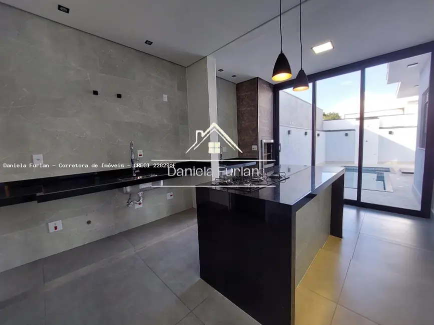 Foto 2 de Casa de Condomínio com 3 quartos à venda, 181m2 em Loteamento Residencial Villágio Di Capri, Votorantim - SP