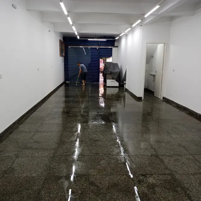 Loja para alugar, 75m2 em Jardim Saint Moritz, Taboao Da Serra - SP - imagem 3 Foto 3 de Loja para alugar, 75m2 em Jardim Saint Moritz, Taboao Da Serra - SP