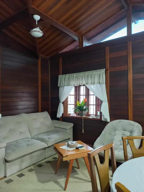 Casa com 3 quartos à venda, 360m2 em Jardim Chico Piscina, Mococa - SP - imagem 8 Foto 8 de Casa com 3 quartos à venda, 360m2 em Jardim Chico Piscina, Mococa - SP