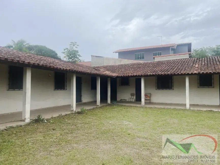 Foto 4 de Terreno / Lote com 4 quartos à venda, 1500m2 em Centro, Araruama - RJ