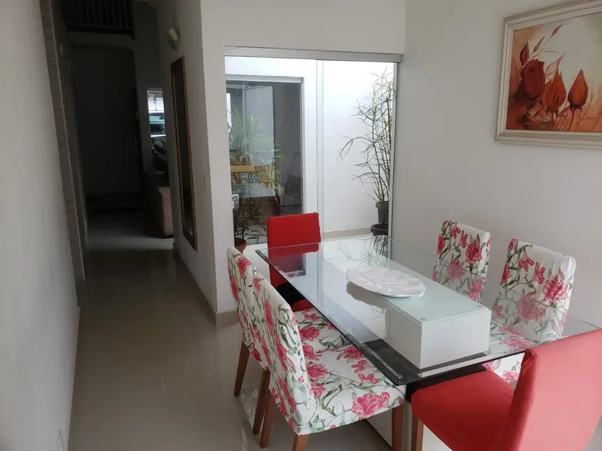 Casa com 3 quartos à venda, 211m2 em Parque Residencial Potiguara, Itu - SP - imagem 4 Foto 4 de Casa com 3 quartos à venda, 211m2 em Parque Residencial Potiguara, Itu - SP