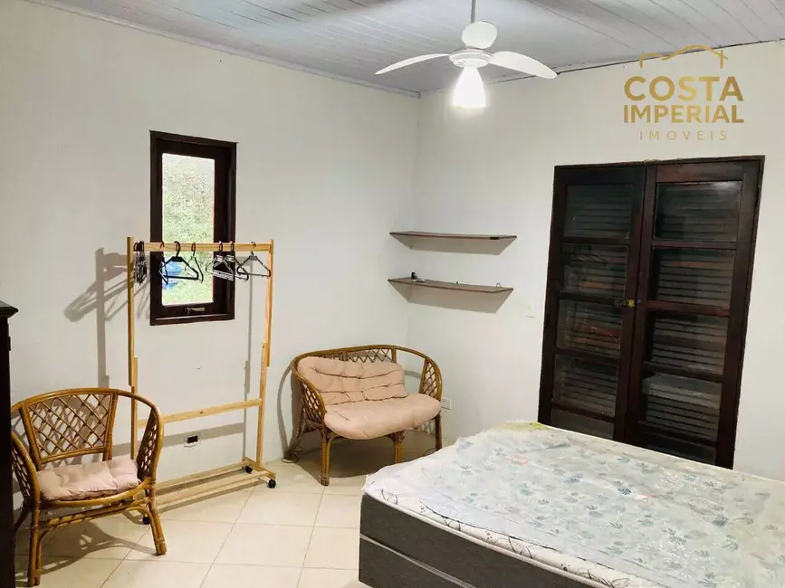 Casa com 4 quartos à venda e para alugar, 310m2 em CEP 11620-991 - Rua Tropicanganº 22, Sao Sebastiao - SP - imagem 3 Foto 3 de Casa com 4 quartos à venda e para alugar, 310m2 em CEP 11620-991 - Rua Tropicanganº 22, Sao Sebastiao - SP