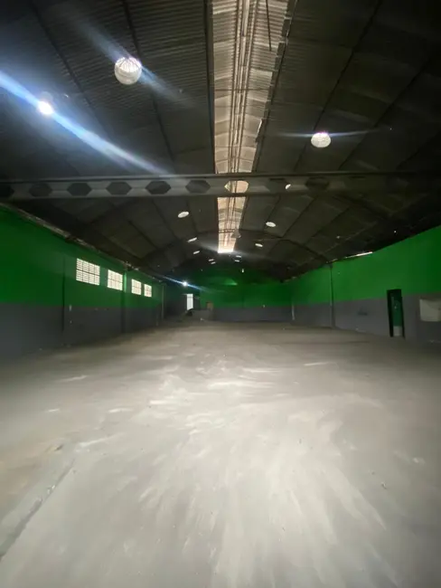 Armazém / Galpão para alugar, 400m2 em Benfica, Rio De Janeiro - RJ - imagem 2 Foto 2 de Armazém / Galpão para alugar, 400m2 em Benfica, Rio De Janeiro - RJ