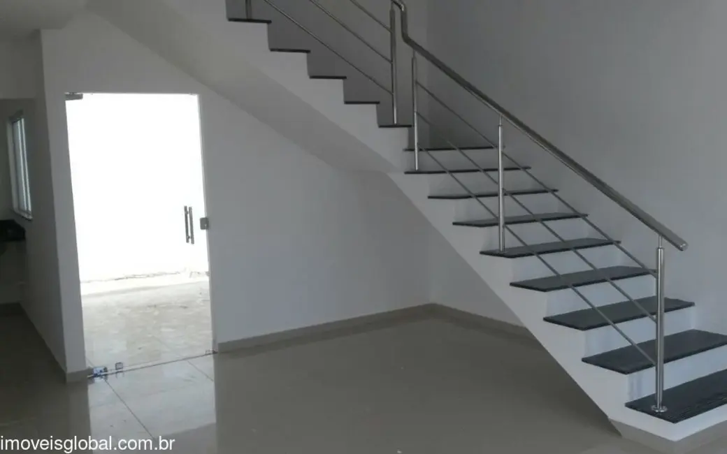 Casa com 3 quartos à venda, 153m2 em Manaus - AM - imagem 2 Foto 2 de Casa com 3 quartos à venda, 153m2 em Manaus - AM