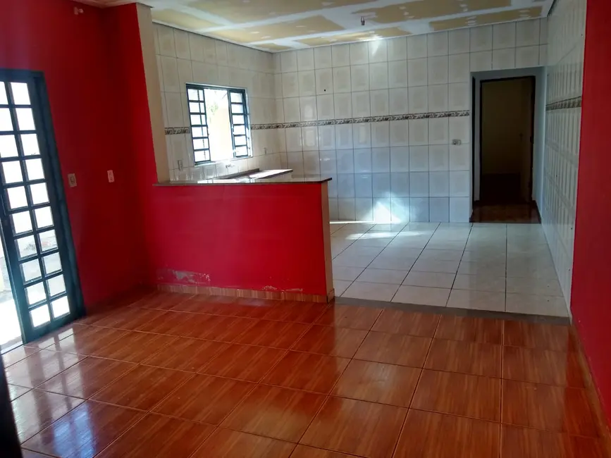 Foto 2 de Casa com 2 quartos à venda, 410m2 em Vila Juca Menezes, Tatui - SP
