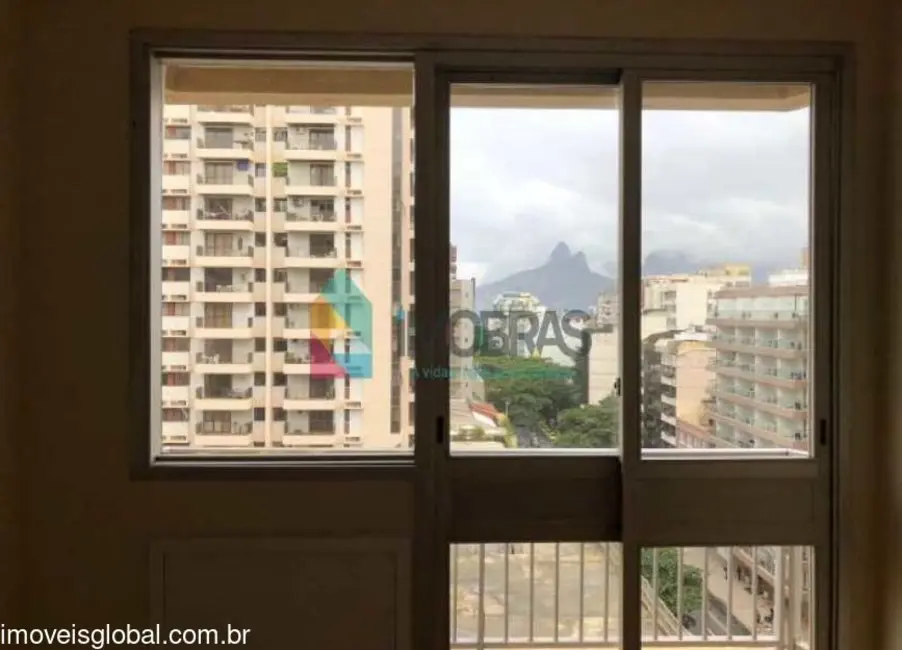 Apartamento com 3 quartos à venda, 120m2 em Rio De Janeiro - RJ - imagem 9 Foto 9 de Apartamento com 3 quartos à venda, 120m2 em Rio De Janeiro - RJ