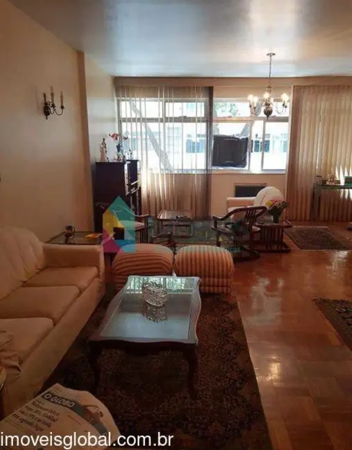 Apartamento com 4 quartos à venda, 210m2 em Copacabana, Rio De Janeiro - RJ - imagem 1 Foto 1 de Apartamento com 4 quartos à venda, 210m2 em Copacabana, Rio De Janeiro - RJ