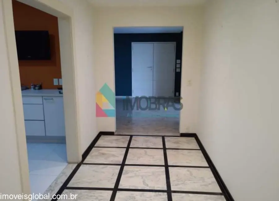 Apartamento com 4 quartos à venda, 450m2 em Copacabana, Rio De Janeiro - RJ - imagem 5 Foto 5 de Apartamento com 4 quartos à venda, 450m2 em Copacabana, Rio De Janeiro - RJ