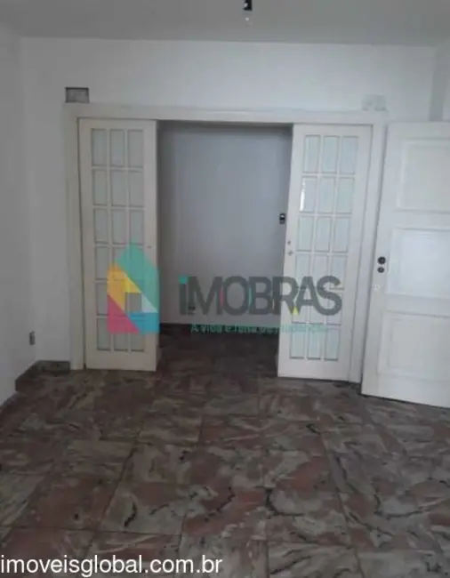 Apartamento com 3 quartos à venda, 180m2 em Copacabana, Rio De Janeiro - RJ - imagem 4 Foto 4 de Apartamento com 3 quartos à venda, 180m2 em Copacabana, Rio De Janeiro - RJ