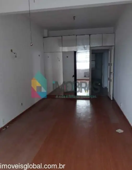Apartamento com 3 quartos à venda, 180m2 em Copacabana, Rio De Janeiro - RJ - imagem 9 Foto 9 de Apartamento com 3 quartos à venda, 180m2 em Copacabana, Rio De Janeiro - RJ