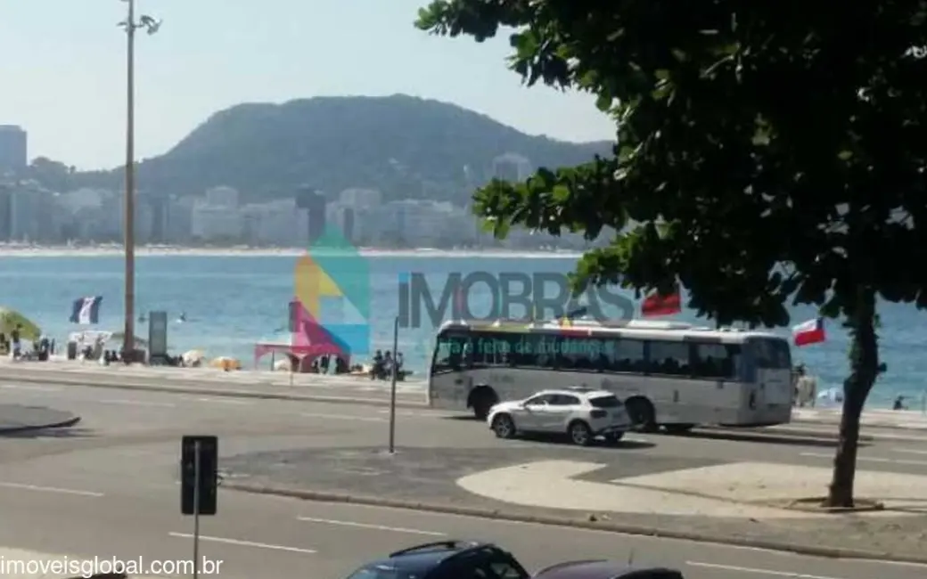 Apartamento com 3 quartos à venda, 180m2 em Copacabana, Rio De Janeiro - RJ - imagem 1 Foto 1 de Apartamento com 3 quartos à venda, 180m2 em Copacabana, Rio De Janeiro - RJ