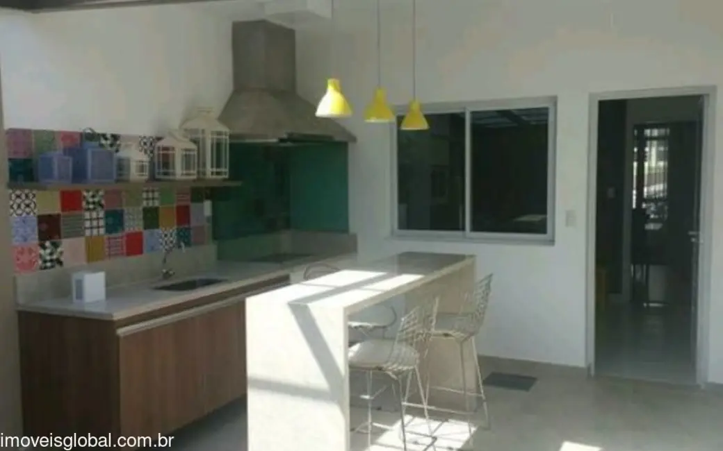 Casa de Condomínio com 3 quartos à venda, 103m2 em Flores, Manaus - AM - imagem 3 Foto 3 de Casa de Condomínio com 3 quartos à venda, 103m2 em Flores, Manaus - AM