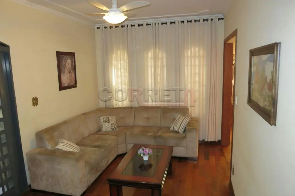 Foto 1 de Casa com 3 quartos à venda, 220m2 em Aracatuba - SP