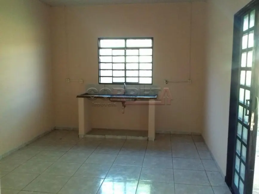 Foto 2 de Casa com 2 quartos para alugar, 59m2 em Aracatuba - SP