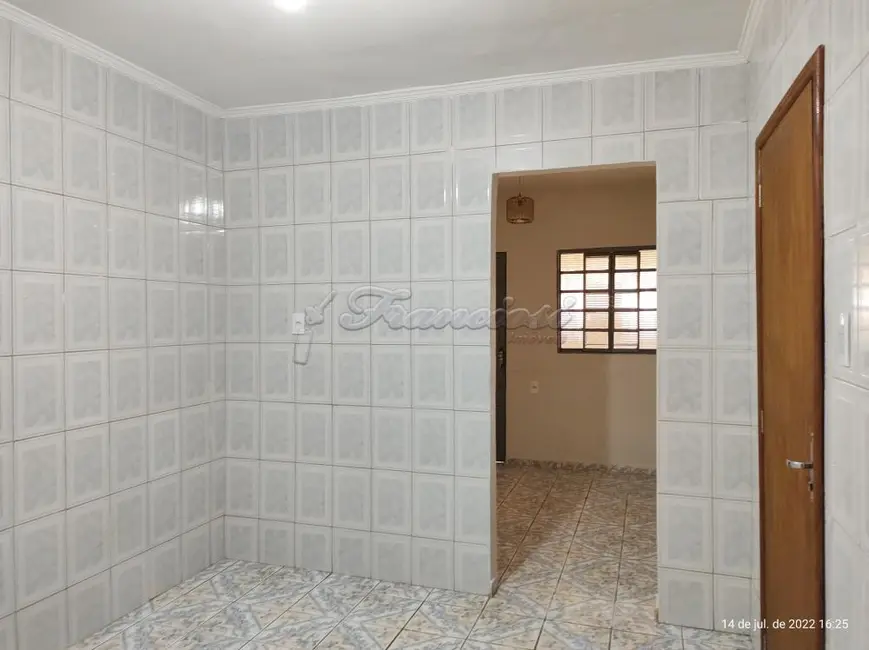 Casa com 3 quartos à venda, 140m2 em Jardim Brasil, Itapetininga - SP - imagem 4 Foto 4 de Casa com 3 quartos à venda, 140m2 em Jardim Brasil, Itapetininga - SP