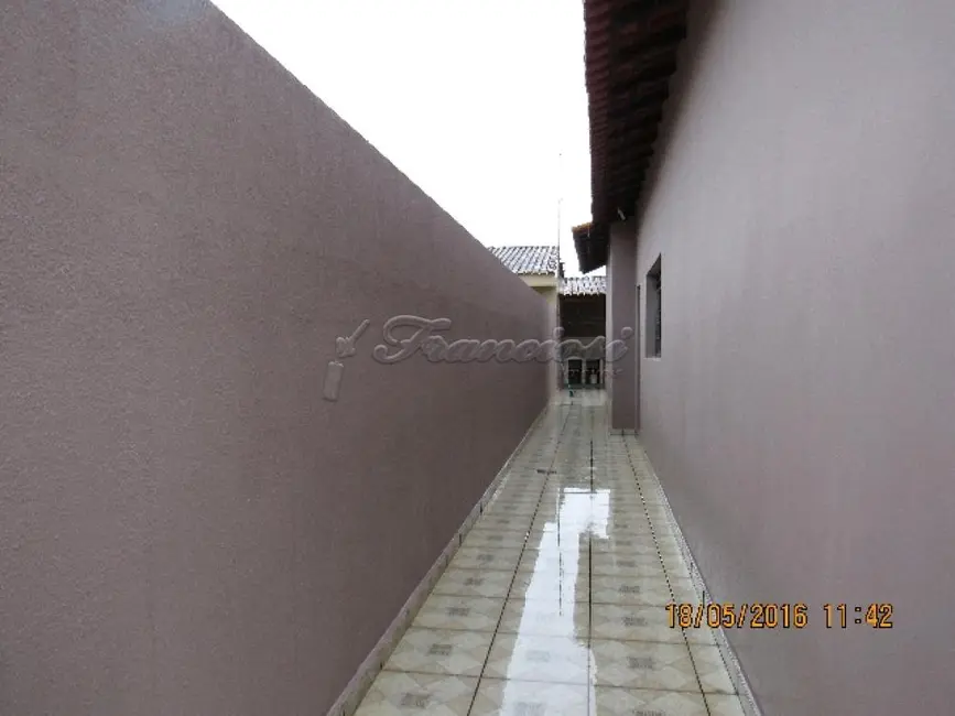 Casa com 3 quartos à venda, 156m2 em Parque Atenas do Sul, Itapetininga - SP - imagem 3 Foto 3 de Casa com 3 quartos à venda, 156m2 em Parque Atenas do Sul, Itapetininga - SP