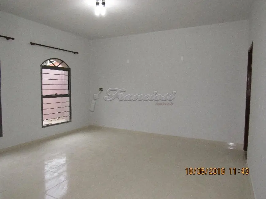 Casa com 3 quartos à venda, 156m2 em Parque Atenas do Sul, Itapetininga - SP - imagem 4 Foto 4 de Casa com 3 quartos à venda, 156m2 em Parque Atenas do Sul, Itapetininga - SP