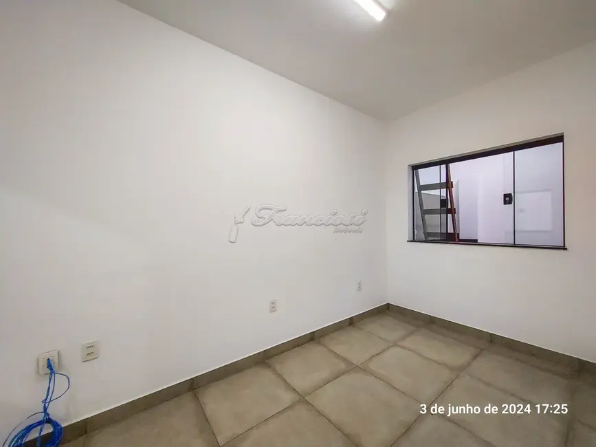 Prédio Inteiro para alugar, 164m2 em Centro, Itapetininga - SP - imagem 6 Foto 6 de Prédio Inteiro para alugar, 164m2 em Centro, Itapetininga - SP