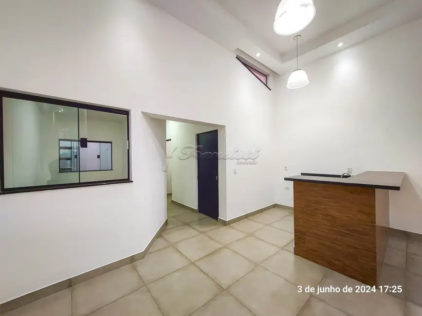 Prédio Inteiro para alugar, 164m2 em Centro, Itapetininga - SP - imagem 3 Foto 3 de Prédio Inteiro para alugar, 164m2 em Centro, Itapetininga - SP