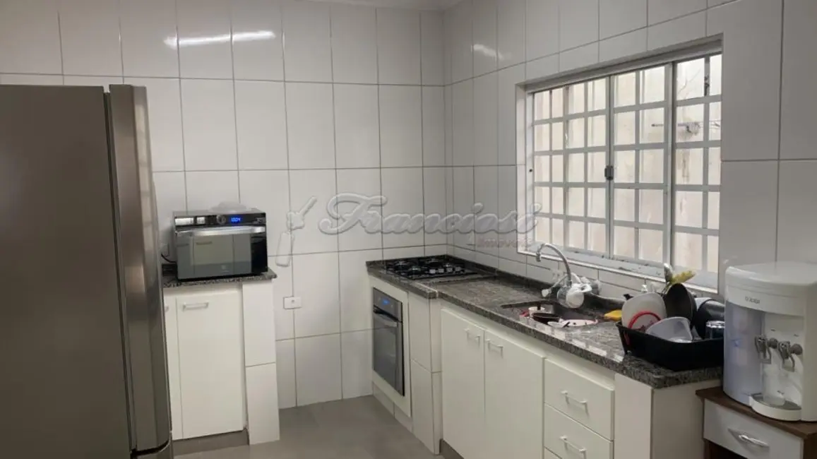 Casa com 3 quartos à venda, 288m2 em Itapetininga - SP - imagem 4 Foto 4 de Casa com 3 quartos à venda, 288m2 em Itapetininga - SP