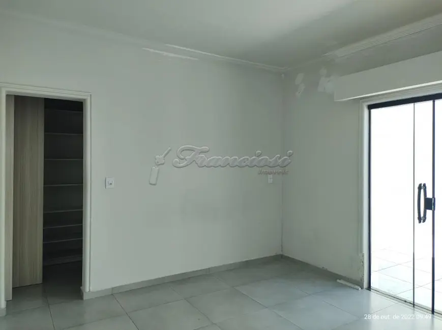 Casa com 2 quartos à venda, 172m2 em Itapetininga - SP - imagem 7 Foto 7 de Casa com 2 quartos à venda, 172m2 em Itapetininga - SP