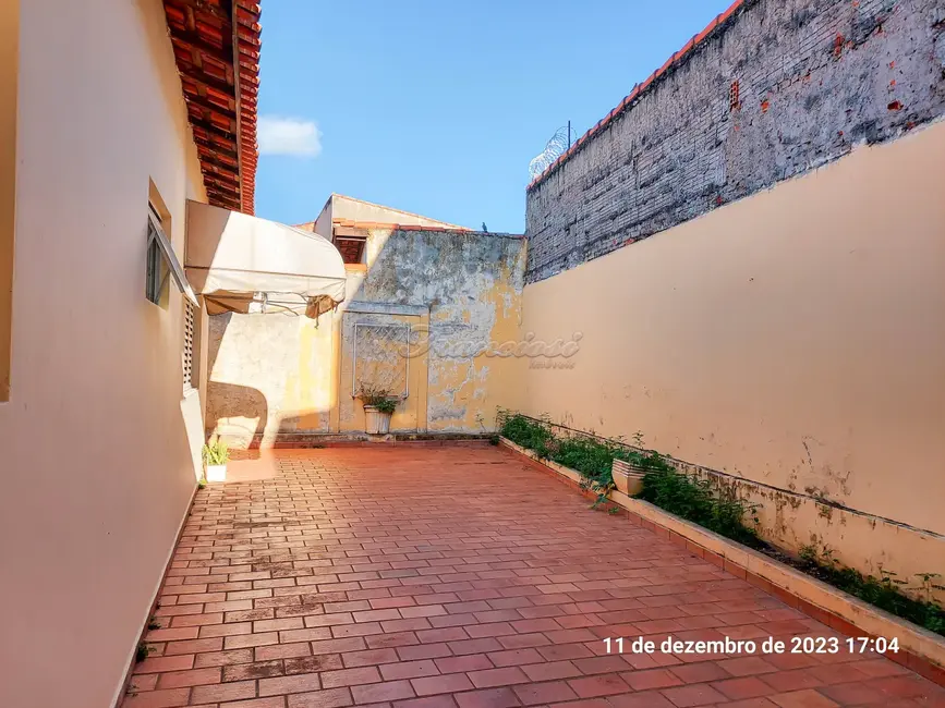 Foto 2 de Casa com 3 quartos à venda, 133m2 em Centro, Itapetininga - SP