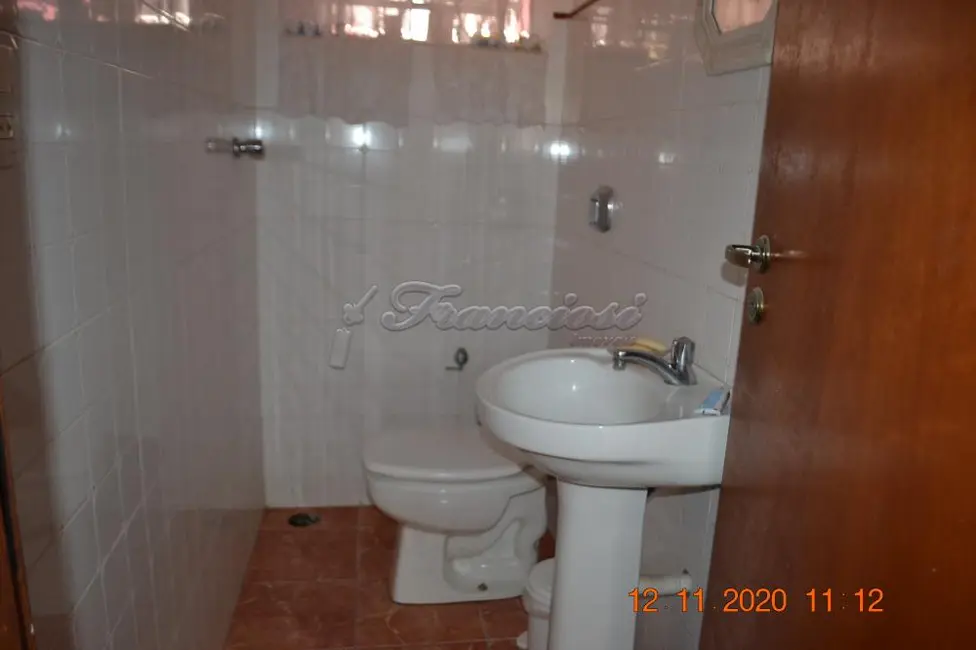 Casa com 4 quartos à venda, 216m2 em Centro, Itapetininga - SP - imagem 6 Foto 6 de Casa com 4 quartos à venda, 216m2 em Centro, Itapetininga - SP