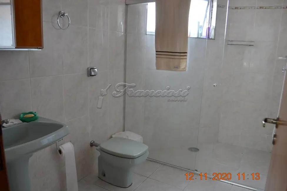 Casa com 4 quartos à venda, 216m2 em Centro, Itapetininga - SP - imagem 7 Foto 7 de Casa com 4 quartos à venda, 216m2 em Centro, Itapetininga - SP