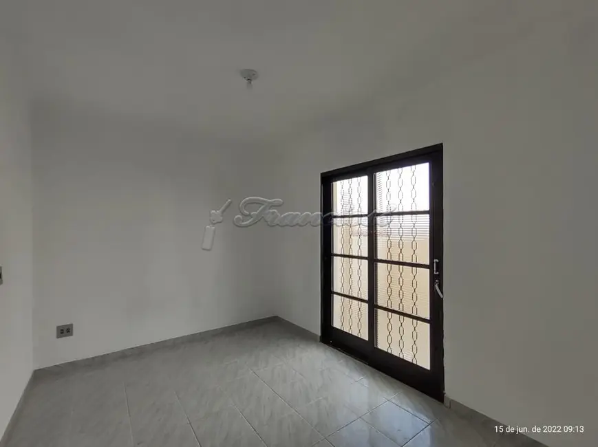 Apartamento com 2 quartos à venda, 67m2 em Centro, Itapetininga - SP - imagem 3 Foto 3 de Apartamento com 2 quartos à venda, 67m2 em Centro, Itapetininga - SP