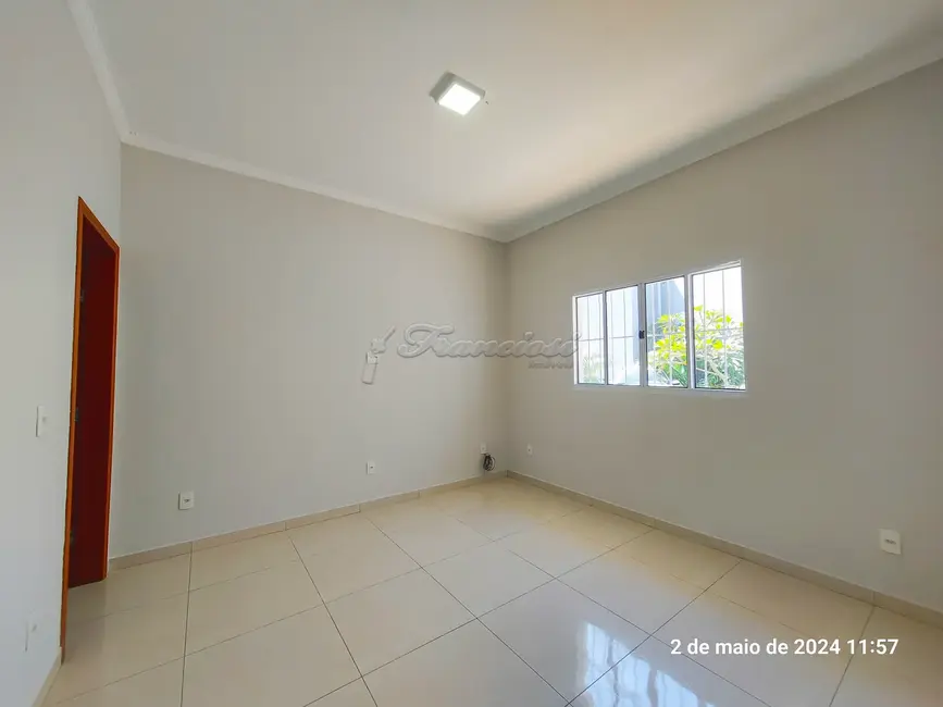 Foto 2 de Apartamento com 2 quartos para alugar, 92m2 em Vila Arruda, Itapetininga - SP
