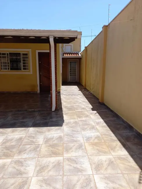 Casa com 2 quartos à venda, 310m2 em Jardim Marabá, Itapetininga - SP - imagem 6 Foto 6 de Casa com 2 quartos à venda, 310m2 em Jardim Marabá, Itapetininga - SP