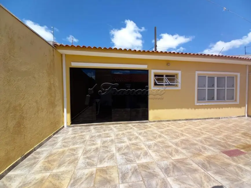 Casa com 2 quartos à venda, 310m2 em Jardim Marabá, Itapetininga - SP - imagem 3 Foto 3 de Casa com 2 quartos à venda, 310m2 em Jardim Marabá, Itapetininga - SP