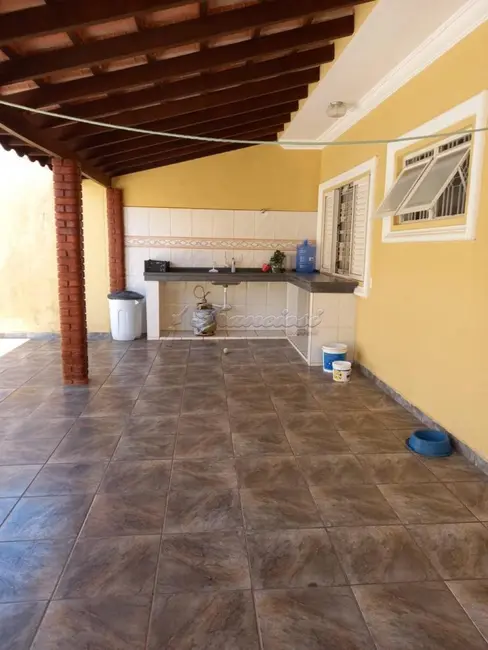 Casa com 2 quartos à venda, 310m2 em Jardim Marabá, Itapetininga - SP - imagem 4 Foto 4 de Casa com 2 quartos à venda, 310m2 em Jardim Marabá, Itapetininga - SP