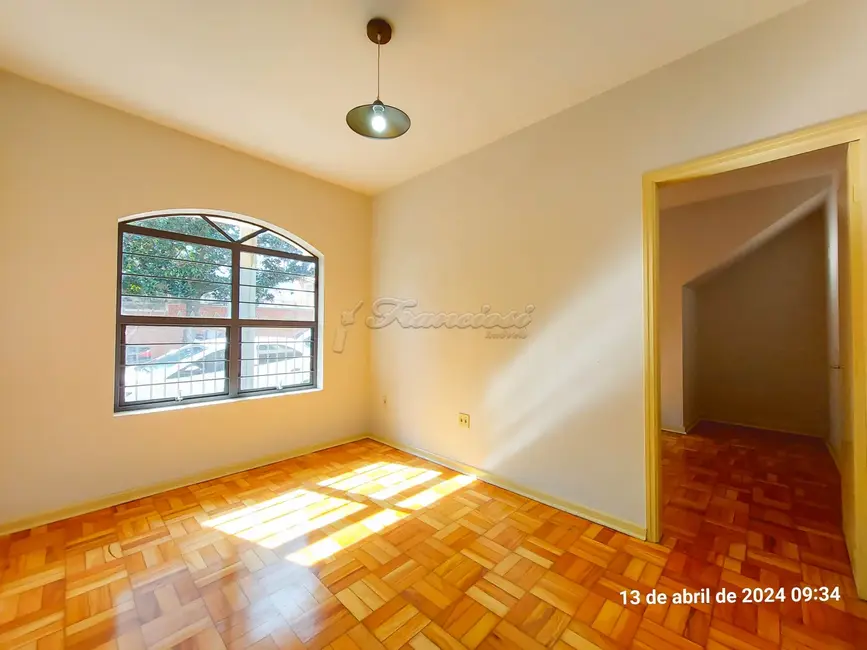 Foto 1 de Casa com 2 quartos para alugar, 73m2 em Centro, Itapetininga - SP