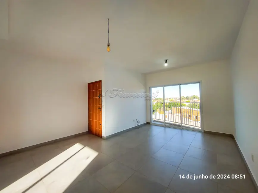 Apartamento com 2 quartos para alugar, 71m2 em Vila Barth, Itapetininga - SP - imagem 2 Foto 2 de Apartamento com 2 quartos para alugar, 71m2 em Vila Barth, Itapetininga - SP