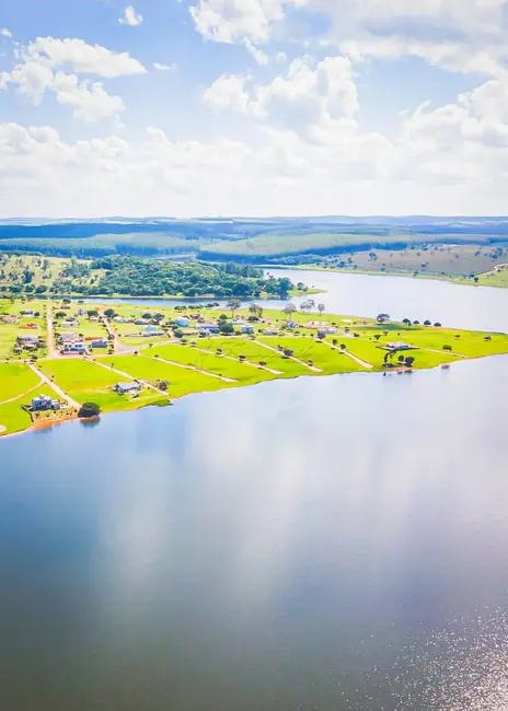 Foto 4 de Terreno / Lote à venda, 433m2 em Paranapanema - SP