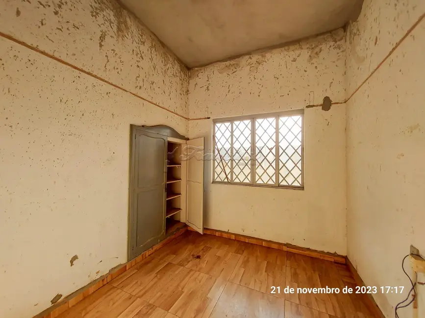 Casa com 3 quartos para alugar, 133m2 em Centro, Itapetininga - SP - imagem 9 Foto 9 de Casa com 3 quartos para alugar, 133m2 em Centro, Itapetininga - SP