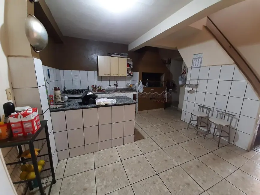 Foto 2 de Casa com 4 quartos à venda, 170m2 em Centro, Itapetininga - SP