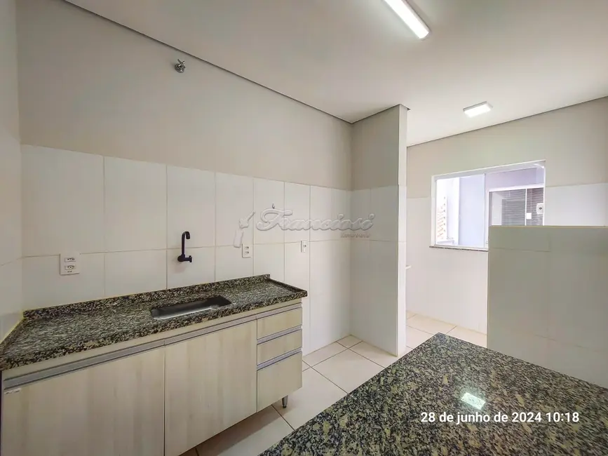 Foto 2 de Apartamento com 1 quarto para alugar, 67m2 em Vila Carolina, Itapetininga - SP