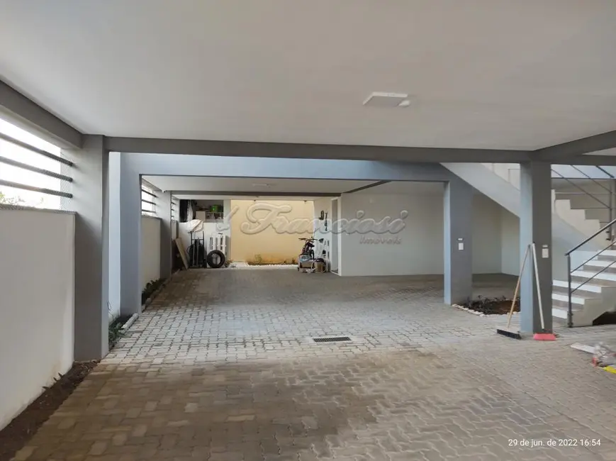 Foto 9 de Apartamento com 1 quarto para alugar, 67m2 em Vila Carolina, Itapetininga - SP