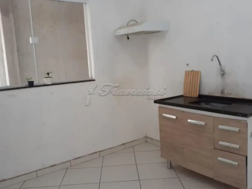 Casa com 2 quartos à venda, 150m2 em Vila Nastri, Itapetininga - SP - imagem 3 Foto 3 de Casa com 2 quartos à venda, 150m2 em Vila Nastri, Itapetininga - SP