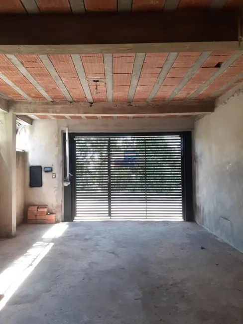 Foto 2 de Casa com 2 quartos à venda, 150m2 em Vila Nastri, Itapetininga - SP